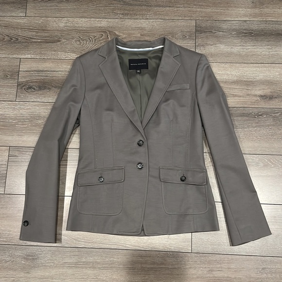 Banana Republic Blazer - Picture 2 of 5